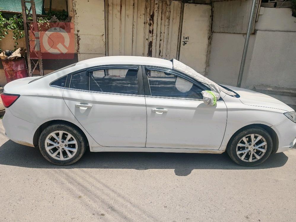 MG 5
